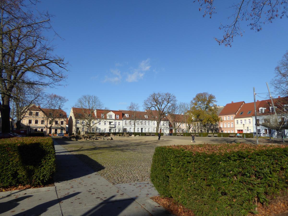 B&B Fiddler'S Inn Neuruppin Extérieur photo