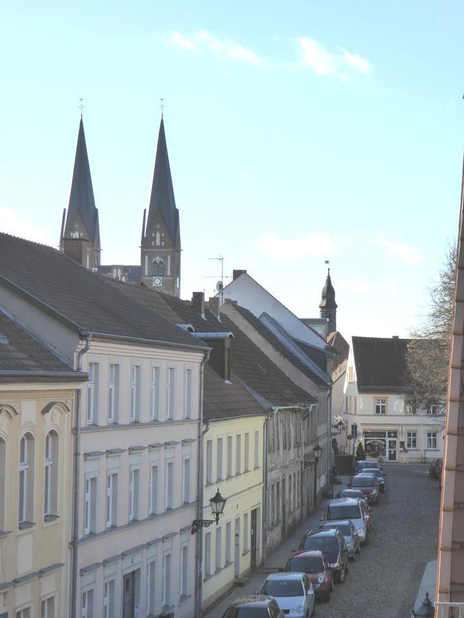 B&B Fiddler'S Inn Neuruppin Extérieur photo